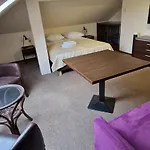 Bed & Breakfast Tajemniczy Ogrod - 3*