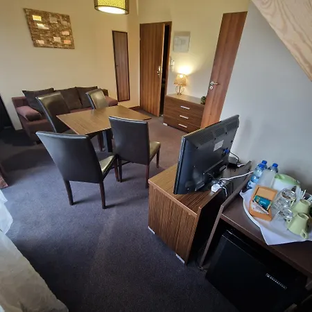 Tajemniczy Ogród - Bed and breakfast Szczytna