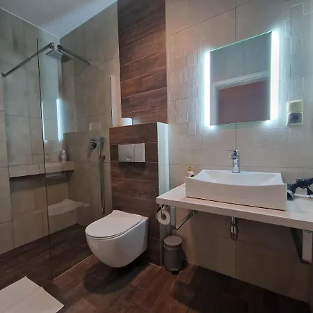 Tajemniczy Ogrod - 슈차이트나