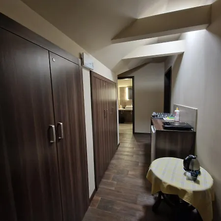 Nocleg ze śniadaniem Tajemniczy Ogród - Restauracja I Szczytna