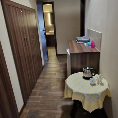 Bed & Breakfast Tajemniczy Ogrod - Szczytna